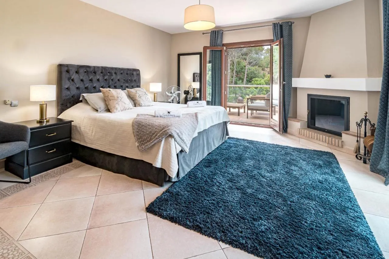 Exclusive 6 Bedroom Modern Chic Villa With A Private Pool And Amazing Ocean View Benahavis 0*,  Spain
