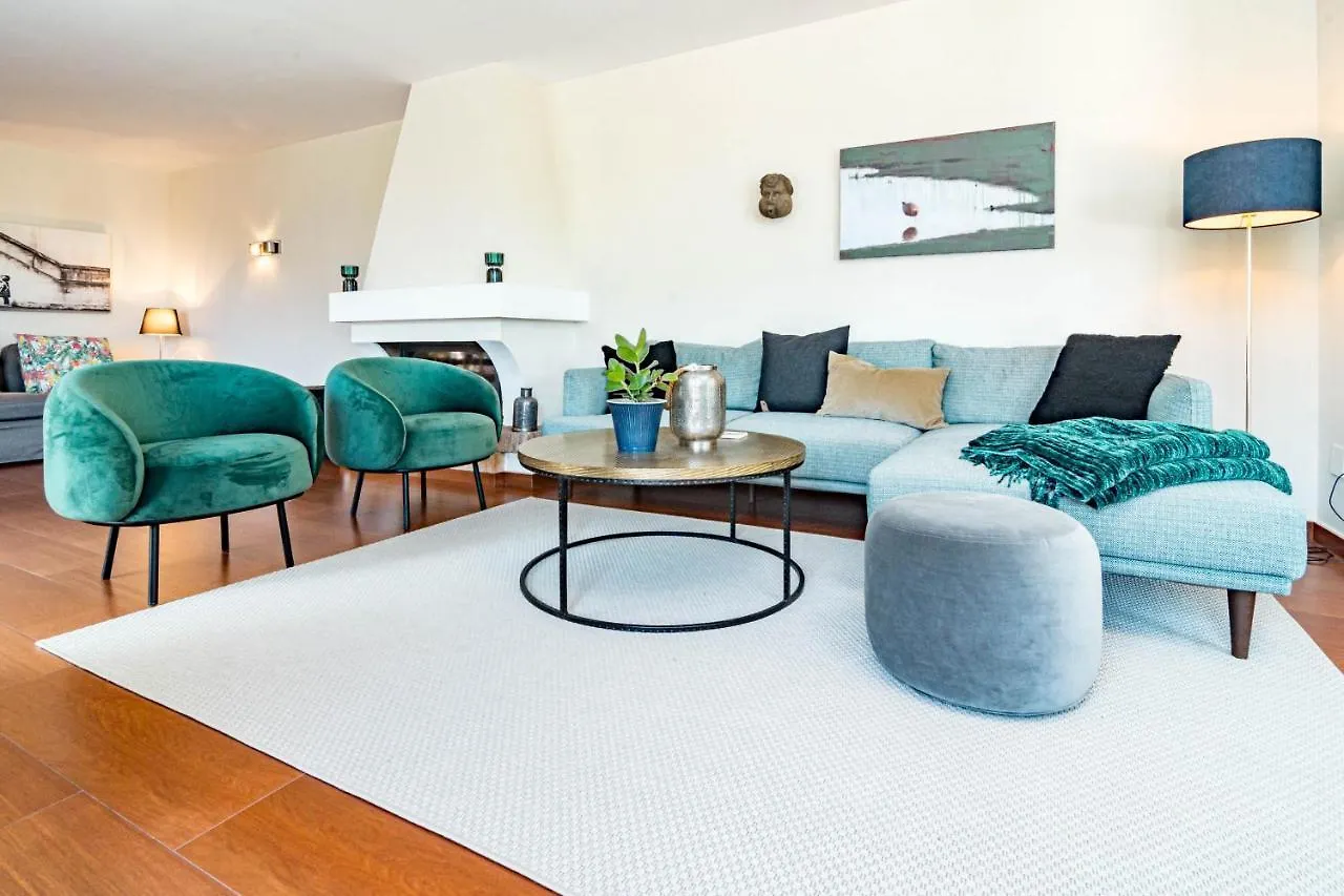 Exclusive 6 Bedroom Modern Chic Villa With A Private Pool And Amazing Ocean View Benahavis 0*,  Spain
